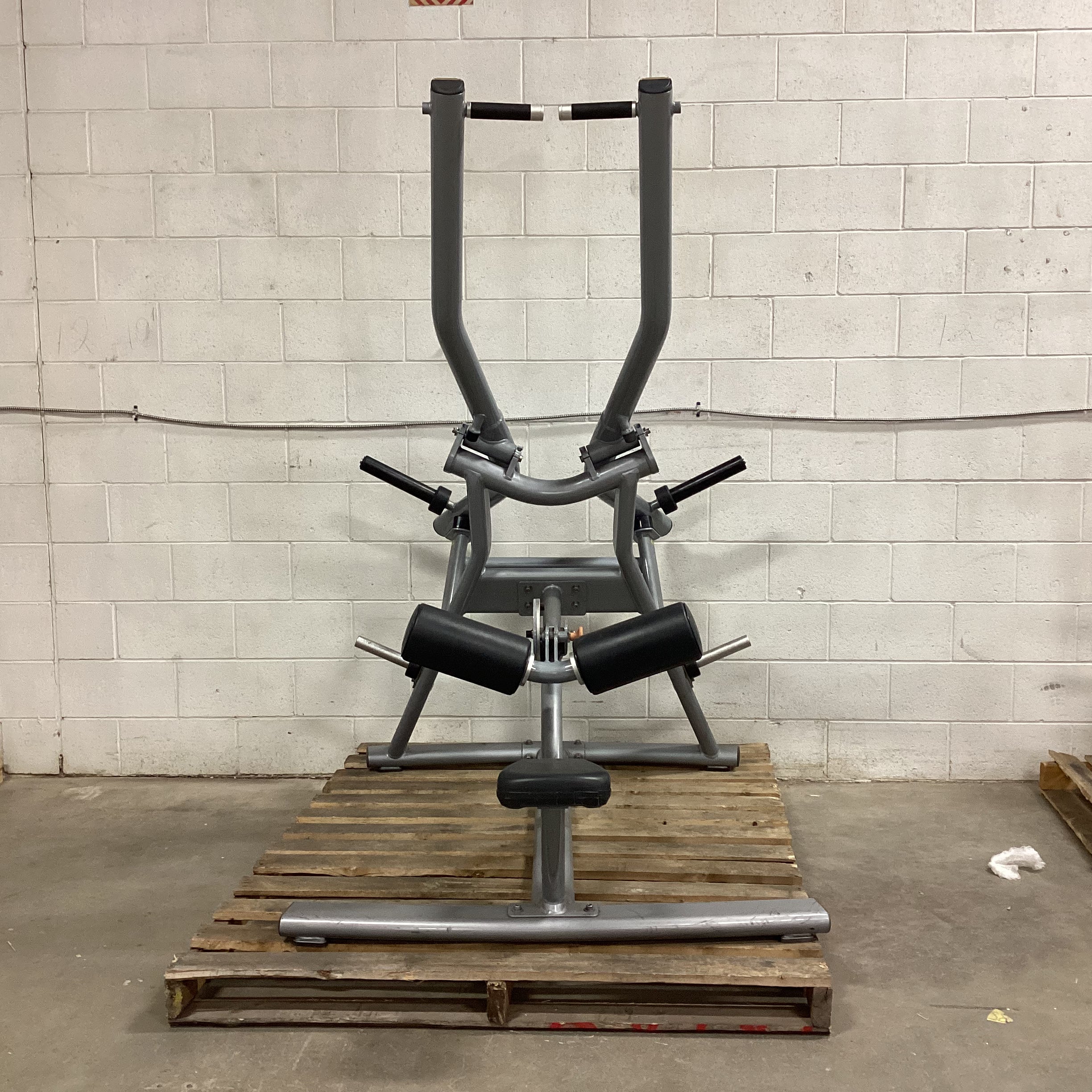 Matrix Magnum Lat Pull-down MG-PL33