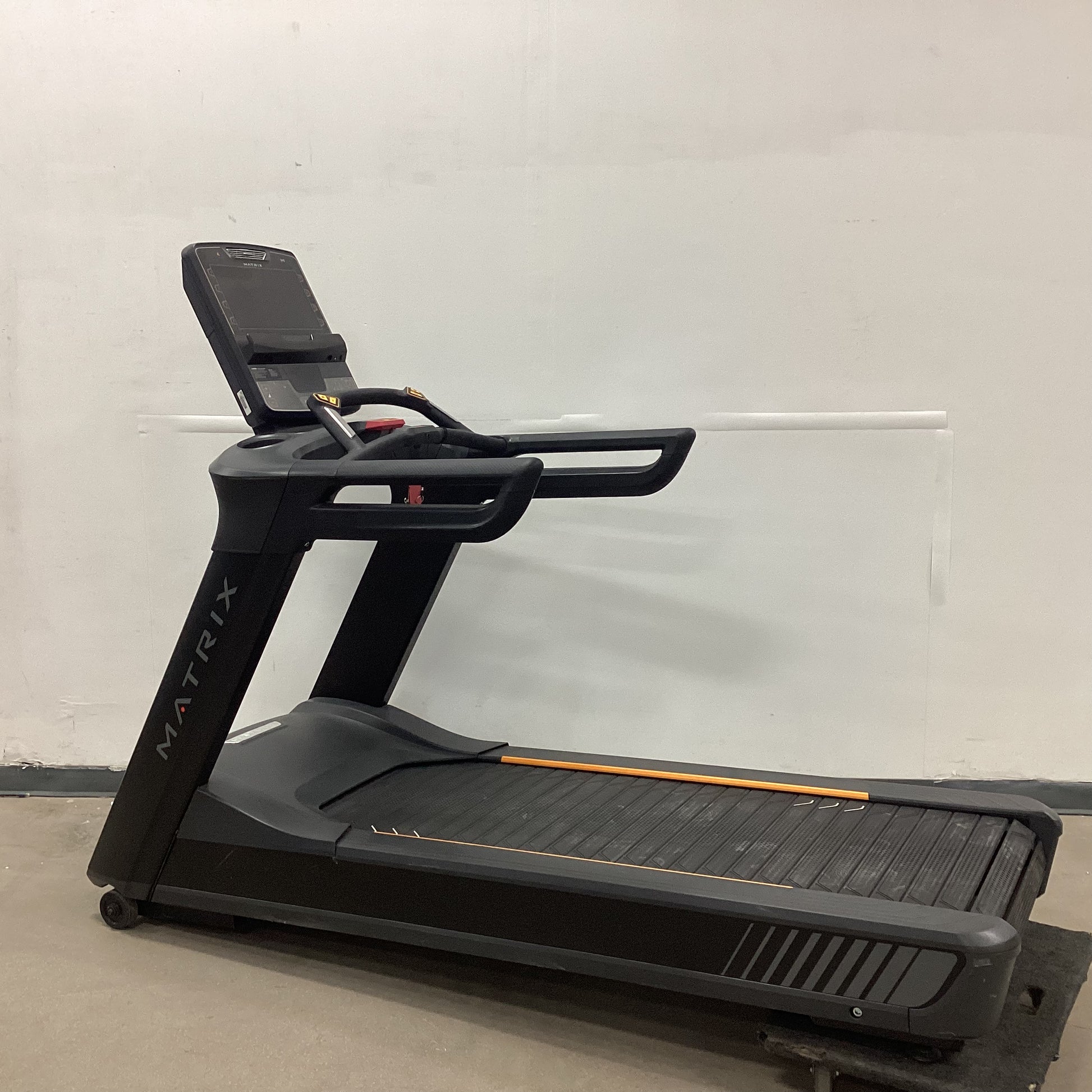 Matrix Performance Plus Treadmill w/ PLED