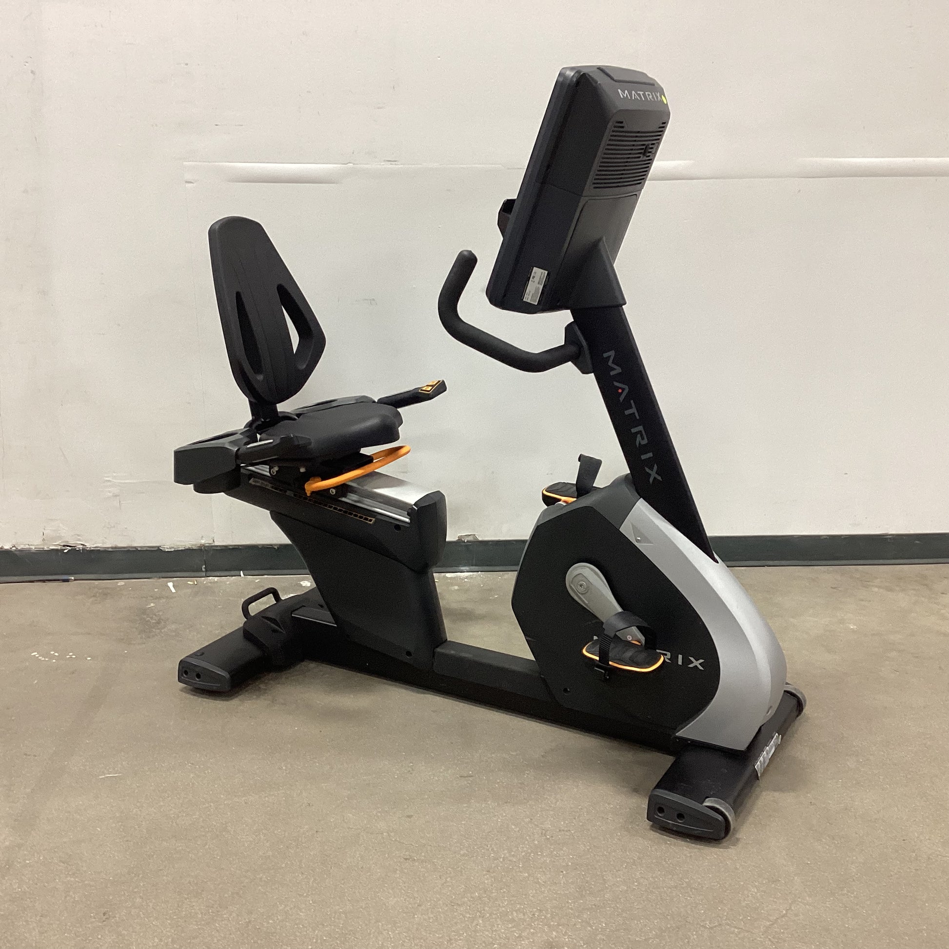Matrix Performance Recumbent w/ LED-C